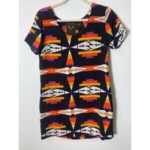 Jamison Black Geometric Patterned Short Sleeve Silk Shift Dress Sz S